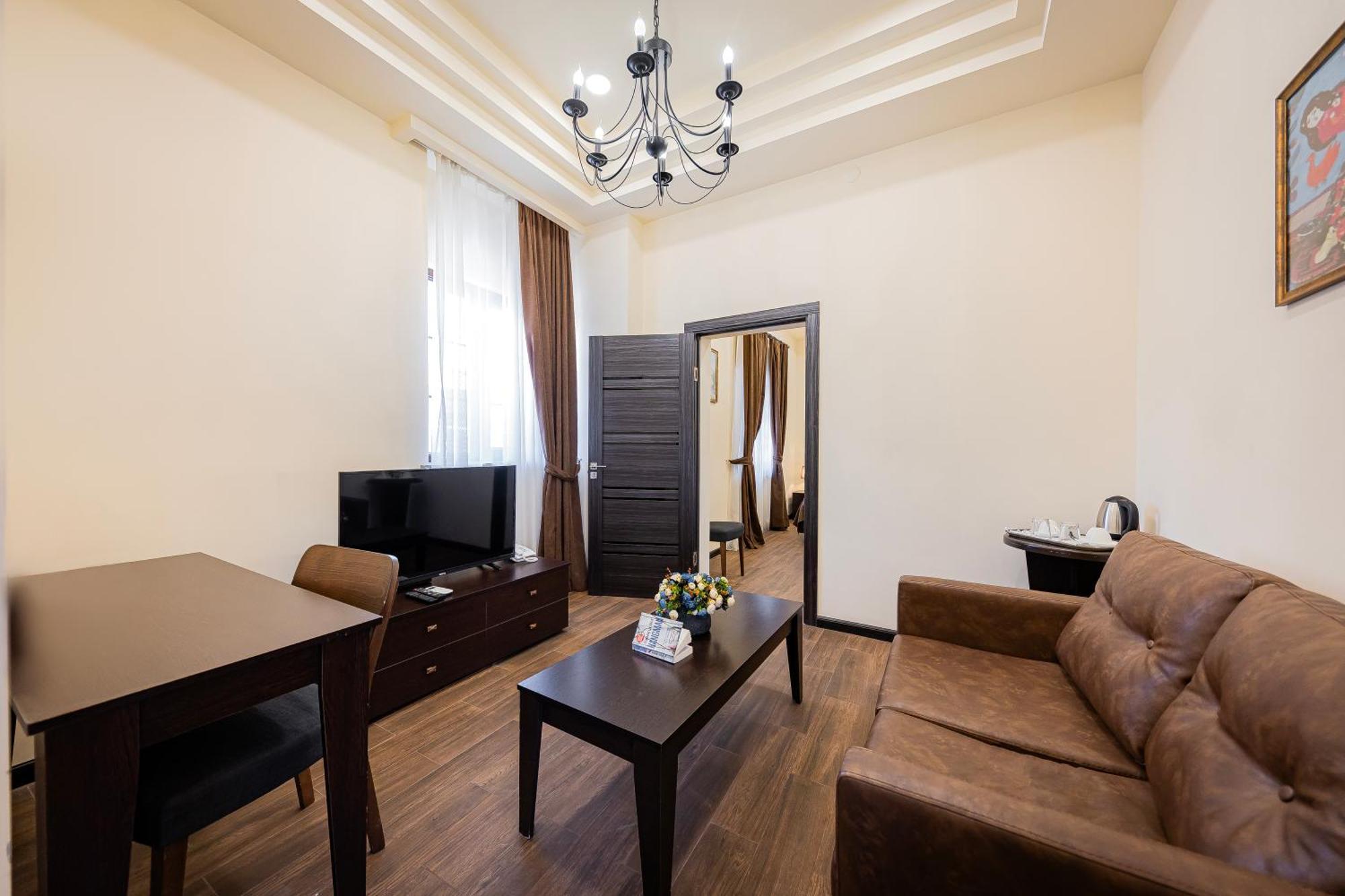 Boutique Living Hotel Γιερεβάν Εξωτερικό φωτογραφία