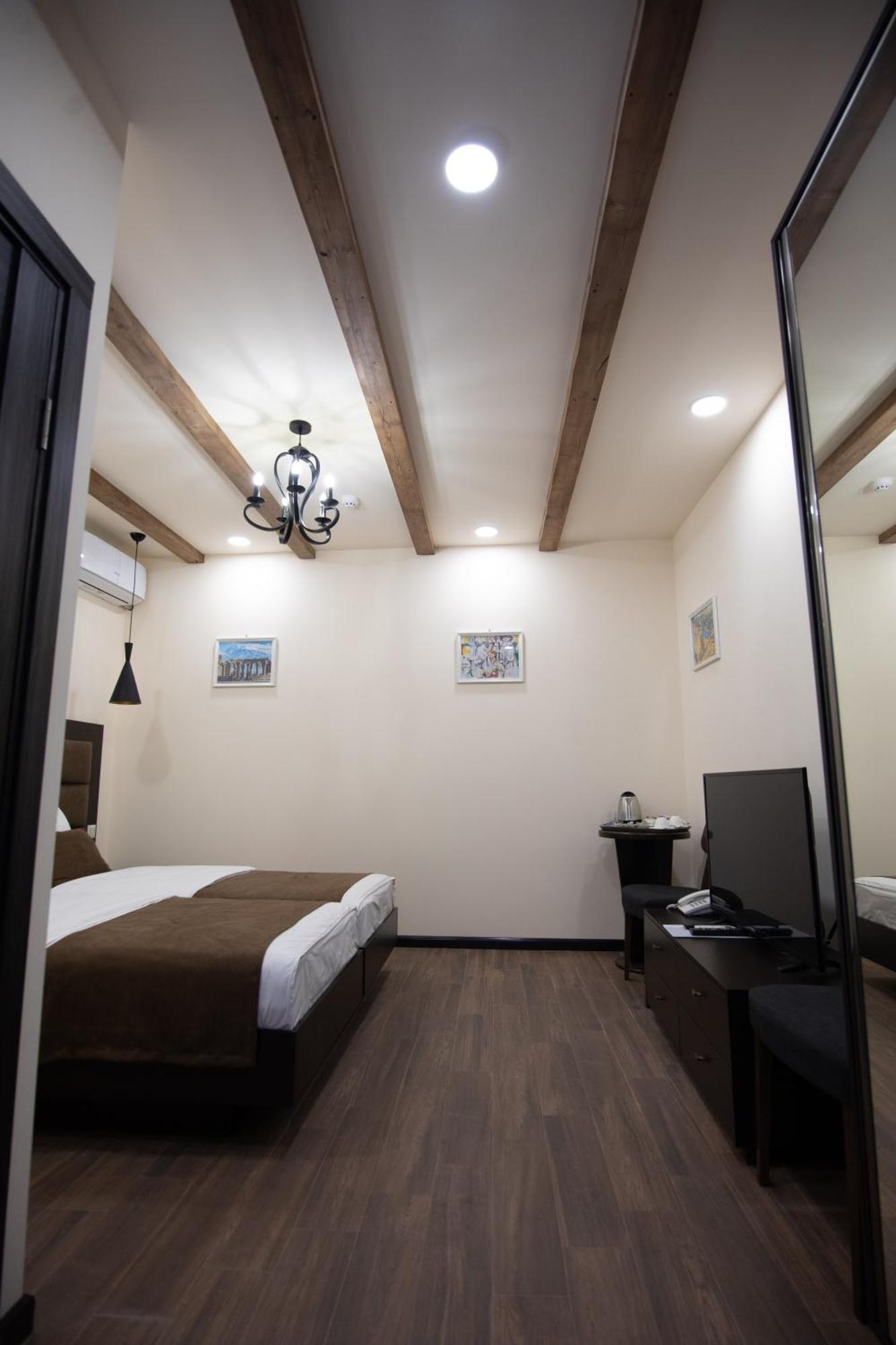 Boutique Living Hotel Γιερεβάν Εξωτερικό φωτογραφία