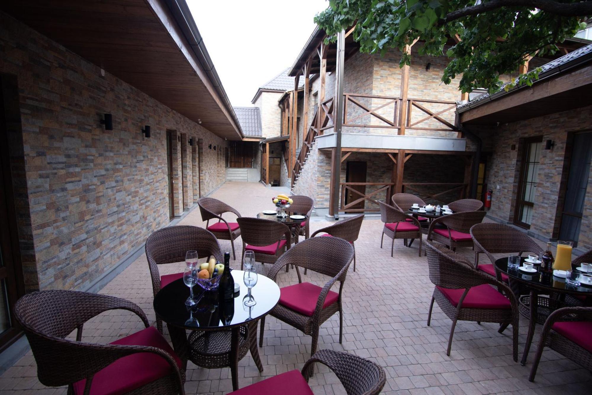Boutique Living Hotel Γιερεβάν Εξωτερικό φωτογραφία