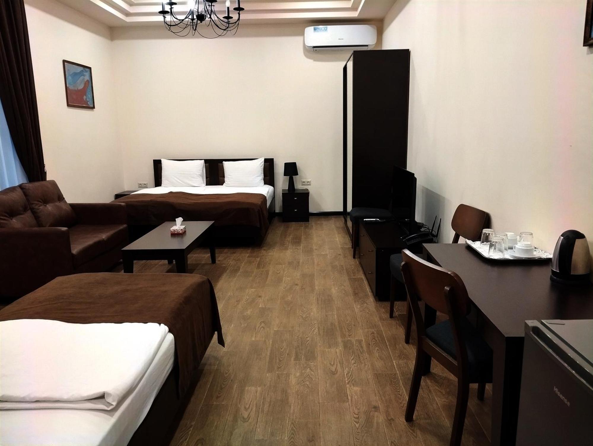 Boutique Living Hotel Γιερεβάν Εξωτερικό φωτογραφία
