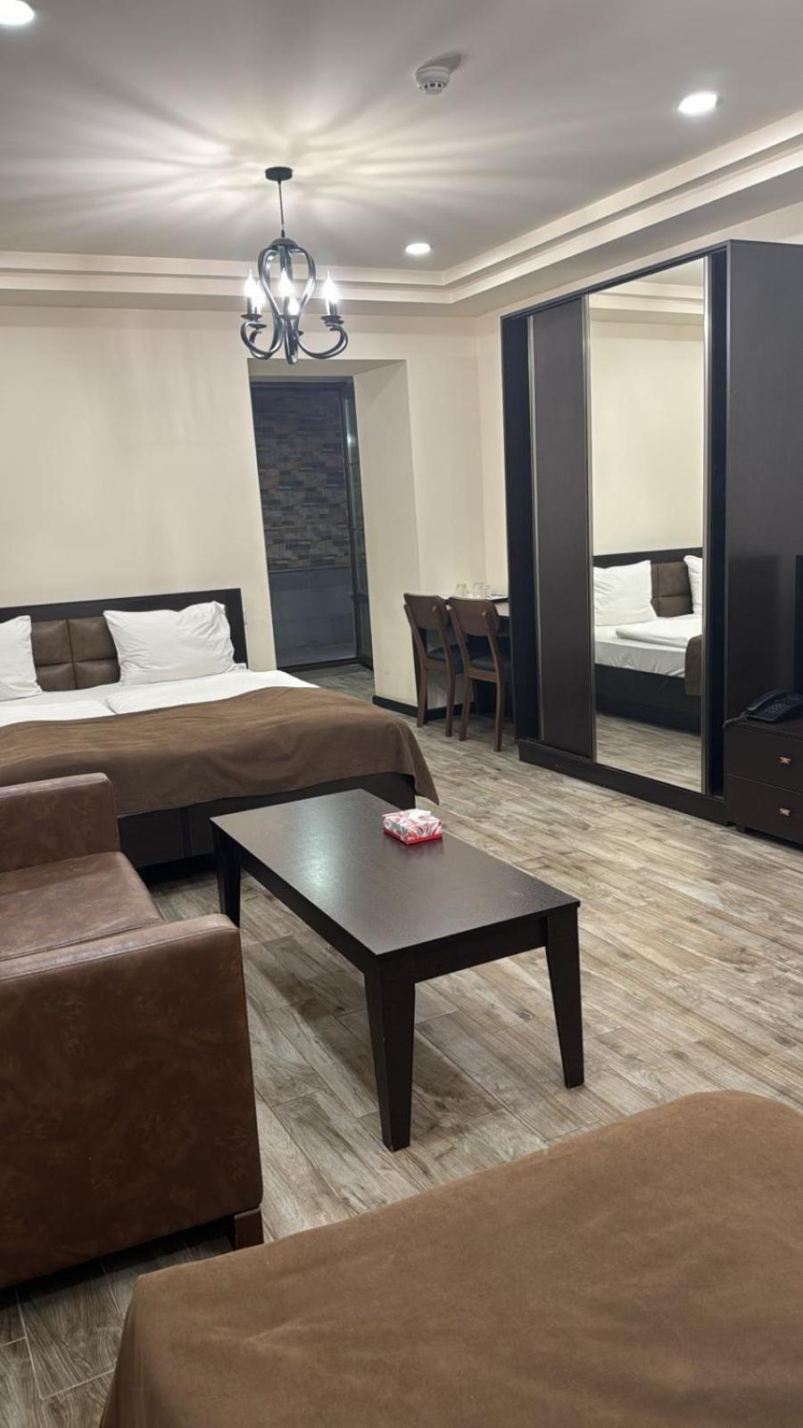 Boutique Living Hotel Γιερεβάν Εξωτερικό φωτογραφία
